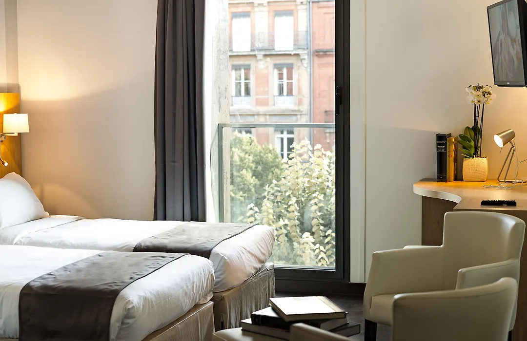 Hotel Le Pere Leon-1