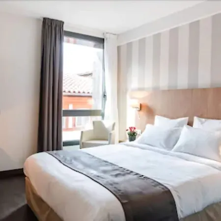 Hotel Le Pere Leon-3