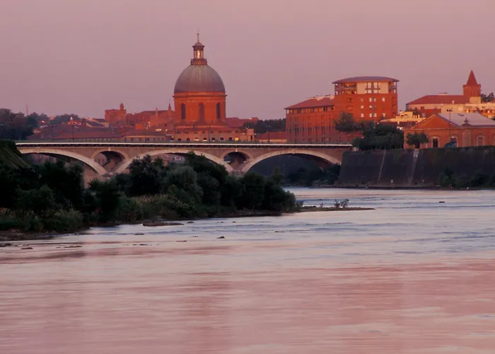 At Home Appart Hotel Toulouse